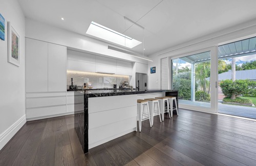 Devonport Haus | Stunning Garden with Studio Retreat!