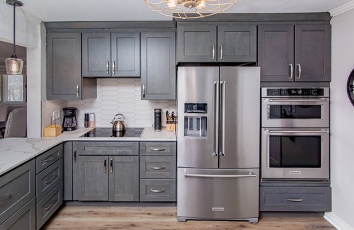 Osage Beach Eigentumswohnung | Beste Hauptkanalansicht!3Br / 3Bath Knolls Eigentumswohnung w / FREE Beleg. Innen- und Außenpool