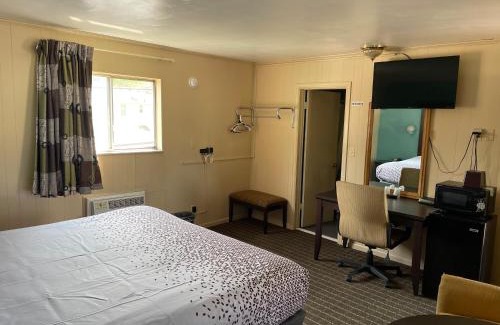 Reynolds Corners Hotel | Best Motel