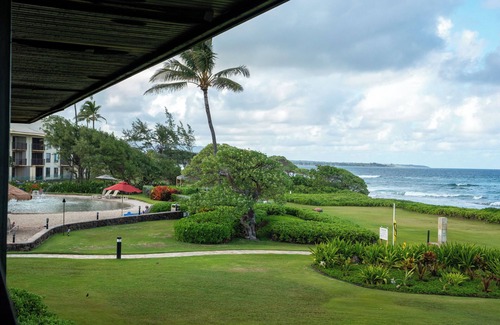 Hanamaulu Eigentumswohnung | BEST Ocean View on Property 2 Queen beds Beachfront Resort, restaurant's on site
