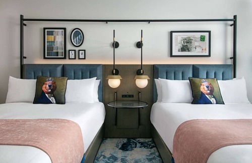 North Capitol Street Hotel | Best Place to Unwind! Two Homely Units with DC Landmark View, Pet-friendly!