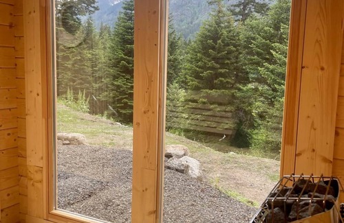 Joseph Skihütte | Best Views at Wallowa Lake- Chalet South