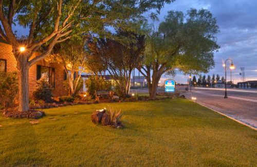 Holbrook Hotel | Best Western Arizonian Inn