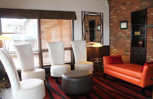 Holbrook Hotel | Best Western Arizonian Inn