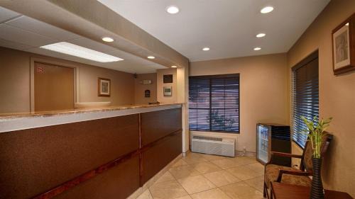 Safford Hotel | Best Western Desert Inn