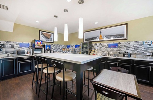 Edgewater Hotel | Best Western Edgewater Inn