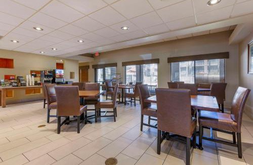 Thunderbird Industrial Airpark Hotel | Best Western Plus Scottsdale Thunderbird Suites