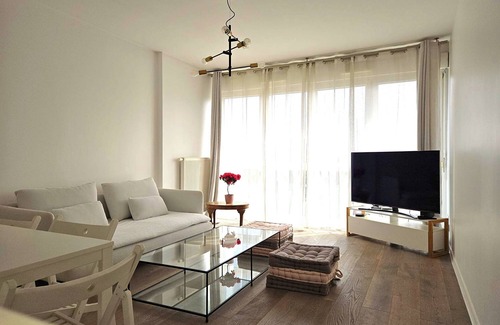 Neuilly-sur-Marne Wohnung | Apartment between Disneyland Paris and Galerie Lafayette