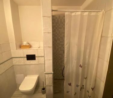 Devicie Haus | Biely domček