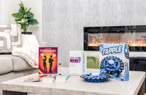 Las Vegas Haus | Big Groups, Heated Pool, 10 Mins To Strip, Games