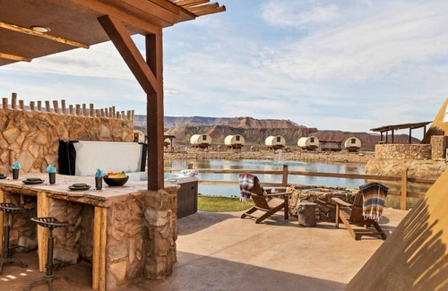 Virgin Wohnmobilvermietung | Big Horn Tipi on the Pond w/ 1 King Bed, 2 Futons, Hot Tub & Outdoor Kitchen #39