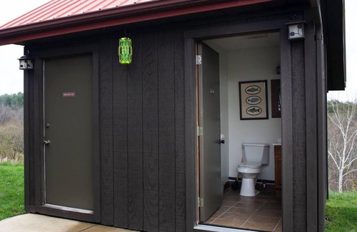 Logan Kabine | Big Sky Lodge | Hocking Hills