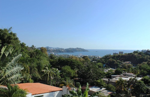 Abelardo L. Rodriguez Haus | Große Aussicht, Casa Vista, Santiago ist 250 ft über der Bucht von Santiago mit erstaunlichen 180-Grad-Ansichten, 3 Palapas, Pool und Stränden in Sichtweite