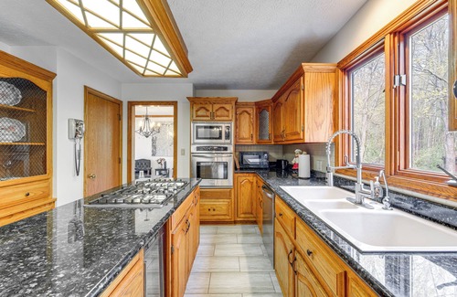 Mogadore Haus | Bike, Fish, Golf & More: Stately Tudor in Mogadore