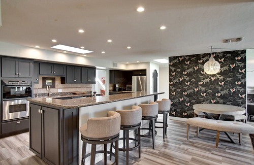 San Miguel Estates Haus | Biltmore Private 5 Bedroom Villa With Hot Tub & Heated Pool