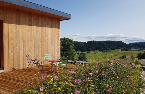 Prenovel Haus | Bioclimatic cottage Jura