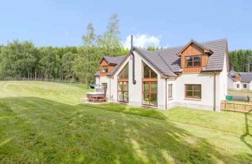 Aviemore Haus | Birch Corner
