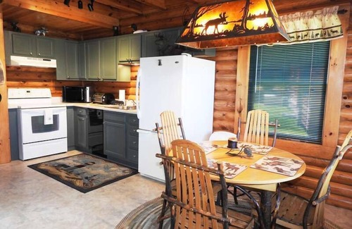 Cheboygan Kabine | MACKINAW CITY - SEE HURON - charmante Blockhütte