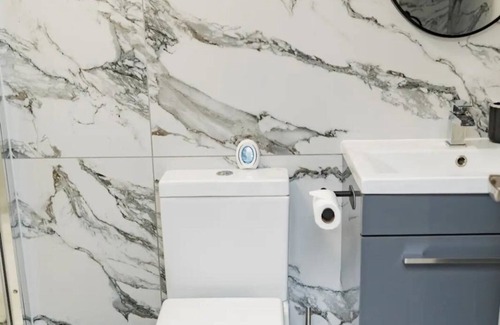 Sheldon Wohnung | Apartment-Eigenes Badezimmer-Stadtblick