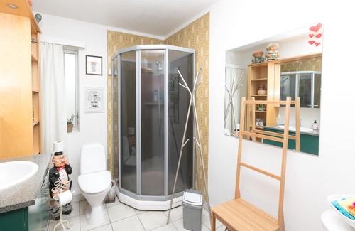 Borgarnes Haus | Blómasetrið Homestay