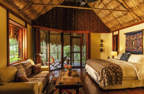 Mountain Pine Ridge Kabine | Blancaneaux Lodge by Francis Ford Coppola