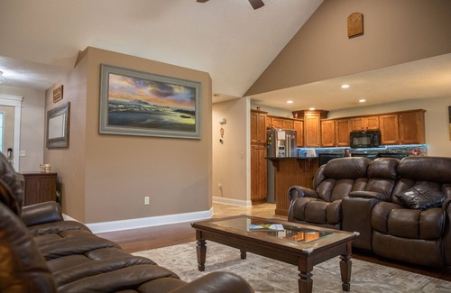 Turners Haus | Selig Serene MO