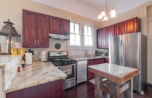 Mid-City Haus | Blockieren Sie von der Straßenbahn zum Stadtpark, zum Jazz Fest und zum French Quarter