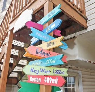 Chincoteague Haus | Blue Chair Bay - Waterfront townhome with Fishing pier!