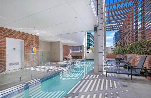Fortitude Valley Wohnung | Blue Crush - Resort-style Chic near CBD
