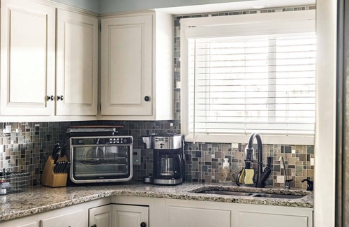 Cassopolis Haus | Blue Lagoon Lakehouse Deck Dock Grill