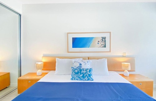 Nelly Bay Hotel | Blue on Blue Studio Room 1322