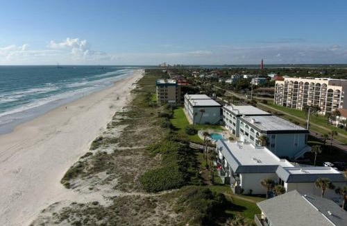Southern Shores Haus | Blue Skies Oceanfront 2 bedroom townhouse