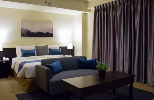 Bang Kaeo Wohnung | Blau getönt mit Color Suite @ Suvarnabhumi-Bangna