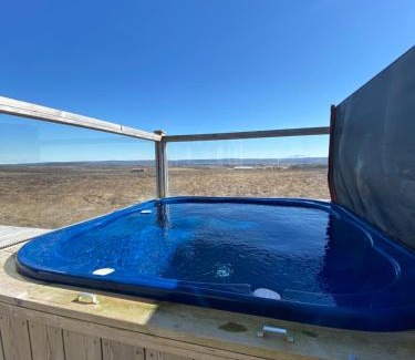 Reykholt Haus | Blue View Cabin 7A With private hot tub