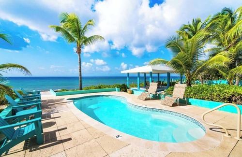 Old Man Bay Haus | Private Villa mit 3 Schlafzimmern - privater OceanFront-Pool - Blue Vista von CaymanVacation
