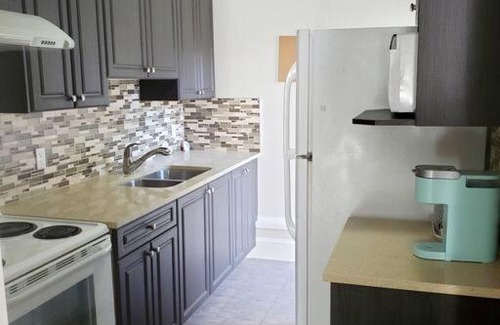 Regional District of Nanaimo Wohnung | BlueBack BeachFront 2-Bedroom Private Apartment