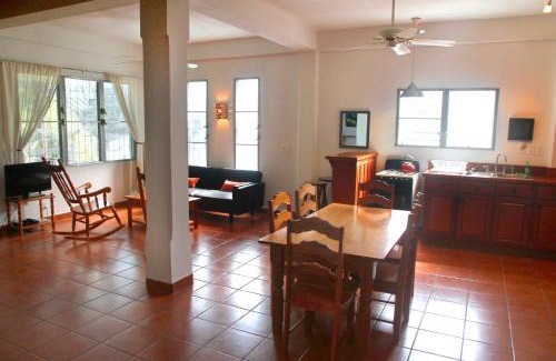 Forest Home Wohnung | BlueBelize B&B