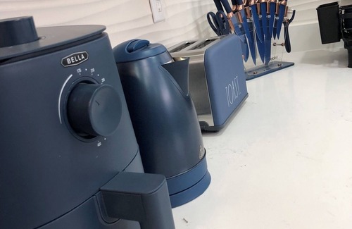 Vollintine-Evergreen Haus | Bluebell Bliss - Midtown Retreat- 4mi to Downtown