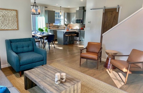 Sagewood Haus | Bluebird Day - Haus-familienfreundliche Nachbarschaft-Bikes-River Trail