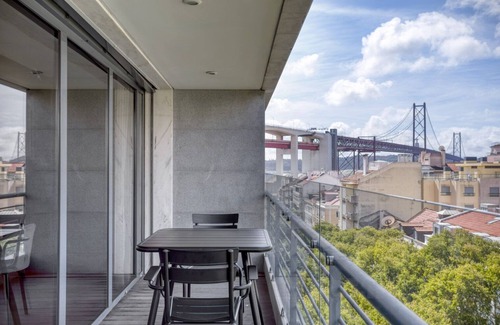 Santo Amaro Wohnung | Blueground | Alcântara, fully furnished
