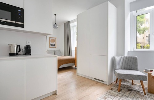 Benfica Wohnung | Blueground | Benfica, furnished, full kitchen