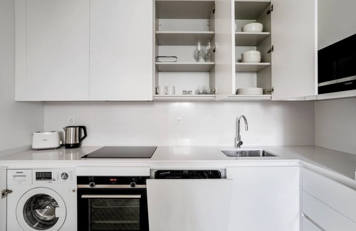Benfica Wohnung | Blueground | Benfica, move-in-ready w/ furniture