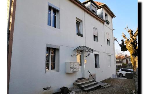 Besancon Wohnung | BnBesak La Gare Viotte