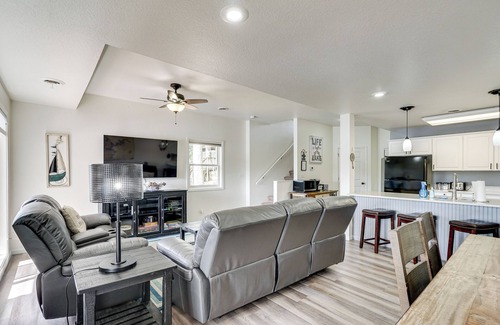 Lake Ozark Wohnung | Boat Dock & Slip Access: Lake of the Ozarks Gem