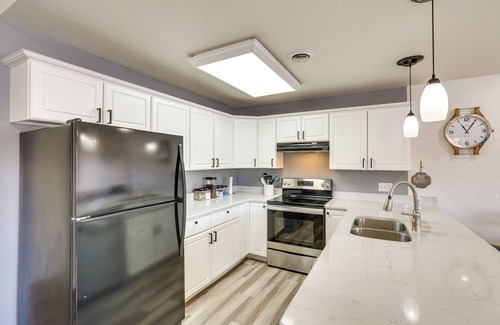 Lake Ozark Wohnung | Boat Dock & Slip Access: Lake of the Ozarks Gem