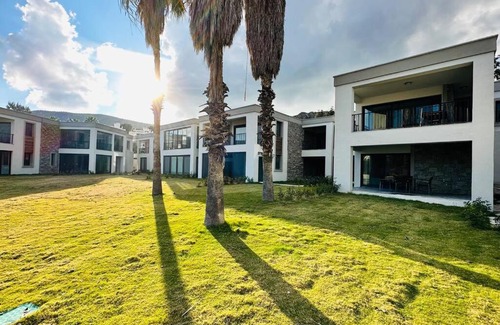 Bodrum Wohnung | Bodrum Bağla Denize Sıfır Bahçe Kat 2+1 Daire