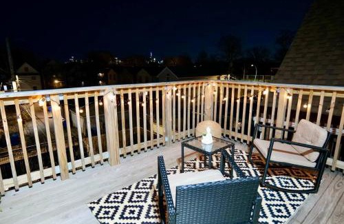 Logan Square Wohnung | Boho Bliss - 1Br, 1Bath w/Patio!