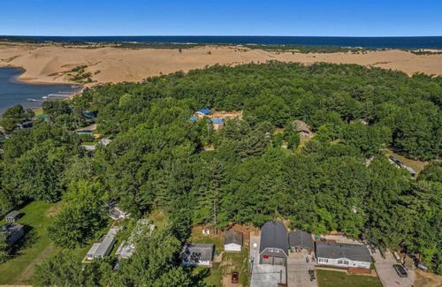 Mears Hütte | Boho Bungalow by Charming Cottages, LLC Silver Lake Sand Dunes - Mears, MI