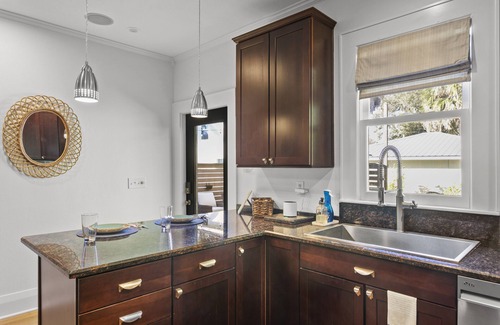 Tampa Heights Haus | Hurricane Safe Haven Bungalow Near Armature Works