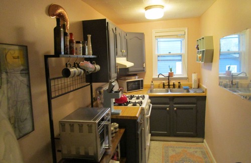 Bloomington Wohnung | Boho-Chic Retreat Unit 3: Fireplace, Calm, Comfy & Cool